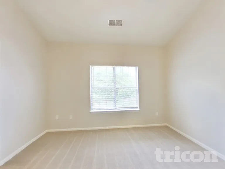 11901 Harris Pointe Dr — Photo 8