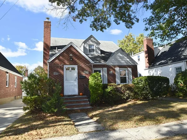 619 S 12th Street, New Hyde Park, NY 11040