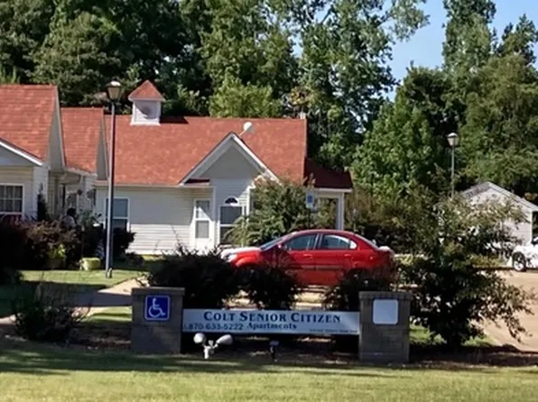 449 Old Military Rd E #10, Colt, AR 72326