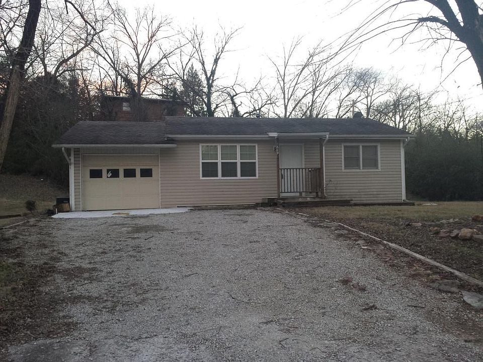 2nd image of 1609 Acacia Club Rd