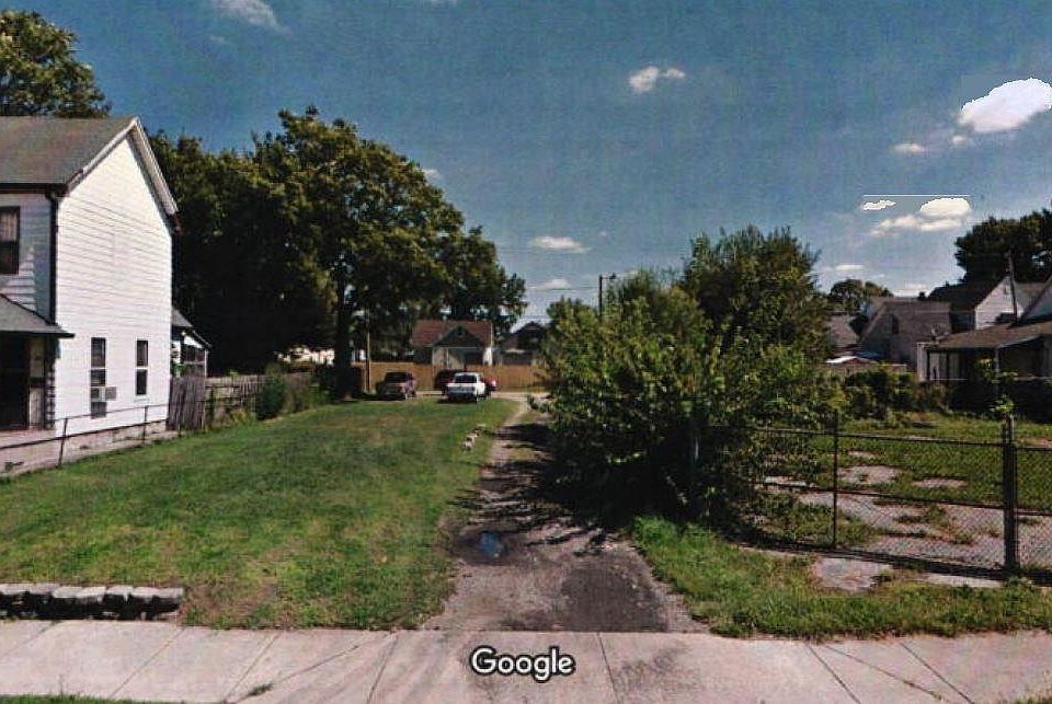 2nd image of 237 McKim Ave