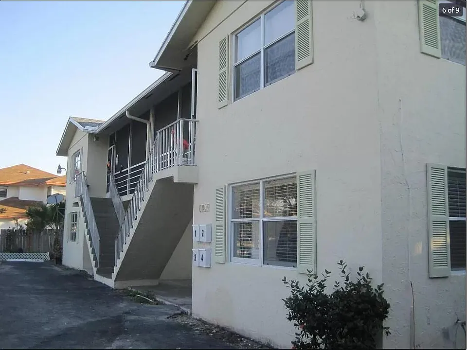 1220 NW 16th Ave #1