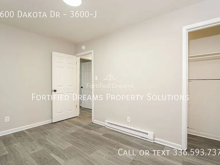 3600 Dakota Dr #J — Photo 14