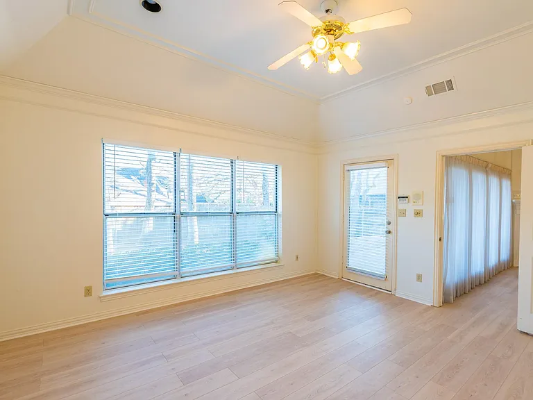 2411 Cross Timbers Trl — Photo 20