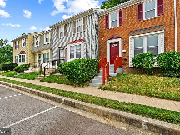 4th image of 69 Mountain Green Cir