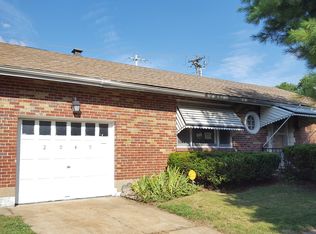 2049 Ranchdale Dr, Saint Louis, MO