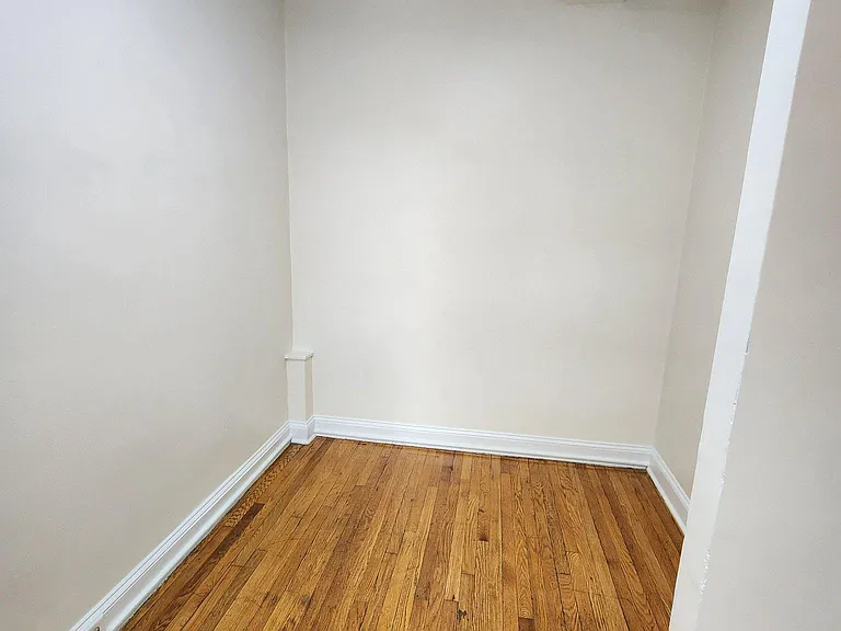 400 N Hortter St #206 — Photo 32