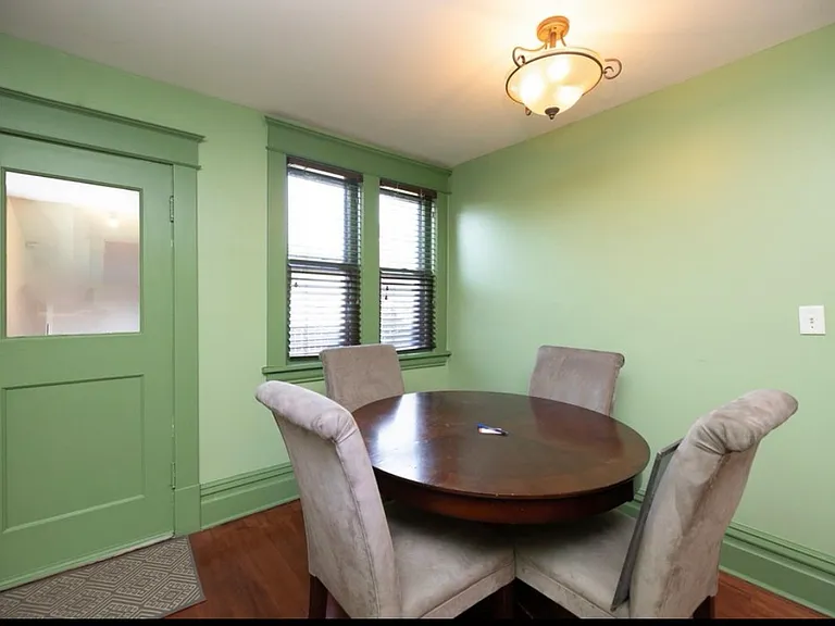 229 Saint Albans St N #B — Photo 12