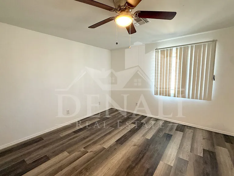 2027 N 66th Dr — Photo 14