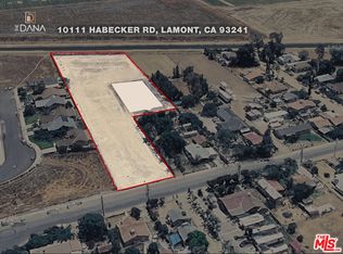 10111 Habecker Rd, Lamont, CA 93241