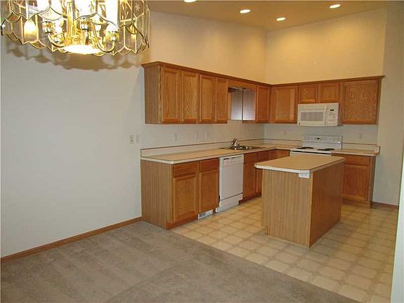 5th image of 1500 Golden Blvd