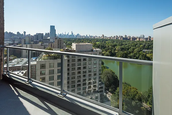 Rented by Compass | media 13