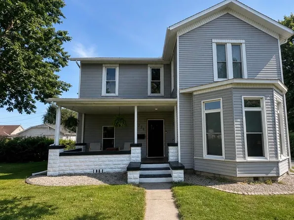 228 E 3rd St, Delphos, OH 45833