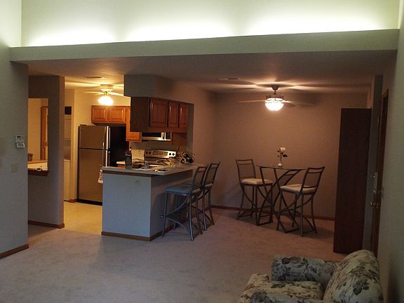 2nd image of 392 Park Hill Dr
