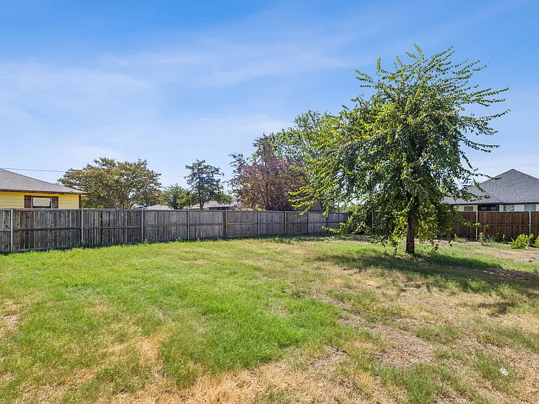 4617 Pickett St — Photo 28