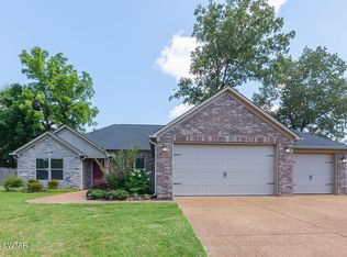 35 Stagecoach Cv, Jackson, TN 38305