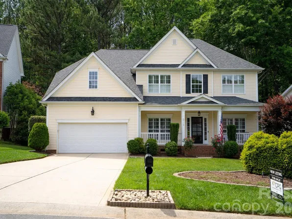 5715 Snapdragon Ln, Huntersville, NC 28078