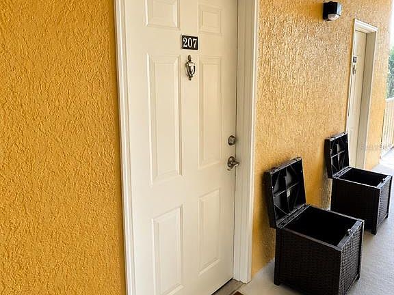 2nd image of 8848 Villa View Cir Unit 207