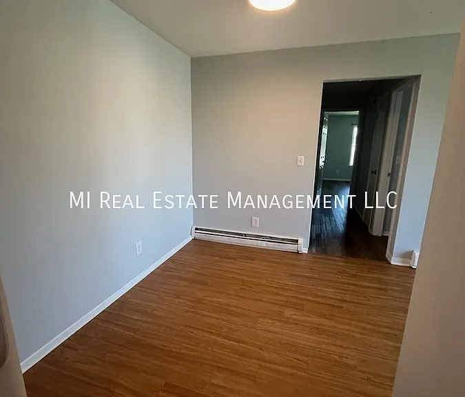 326 Stratford Way #6 — Photo 7