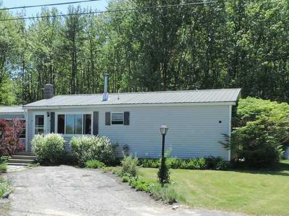 13 Viola Lane, Buxton, ME 04093