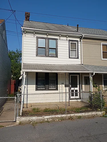 259 S Partridge St Photo 1