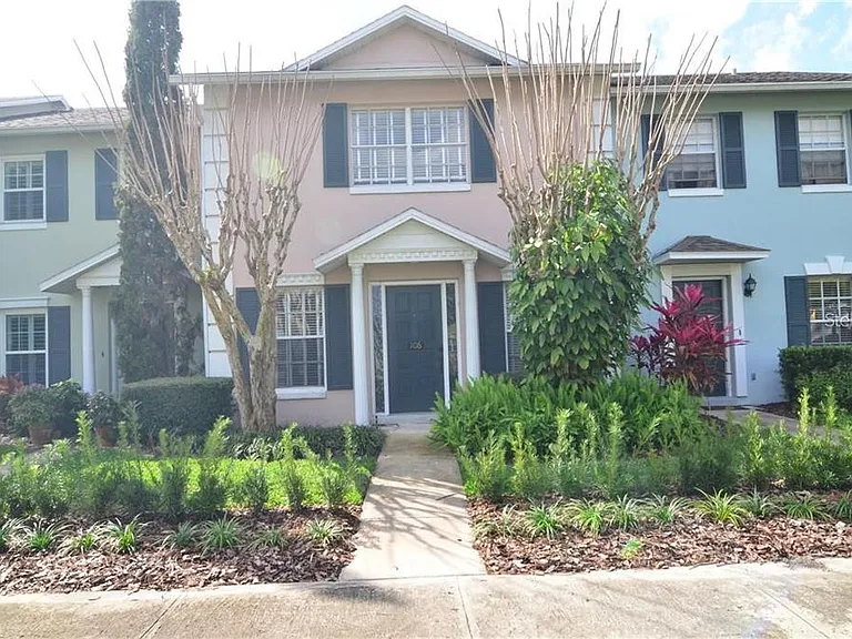 106 S Primrose Dr — Photo 1