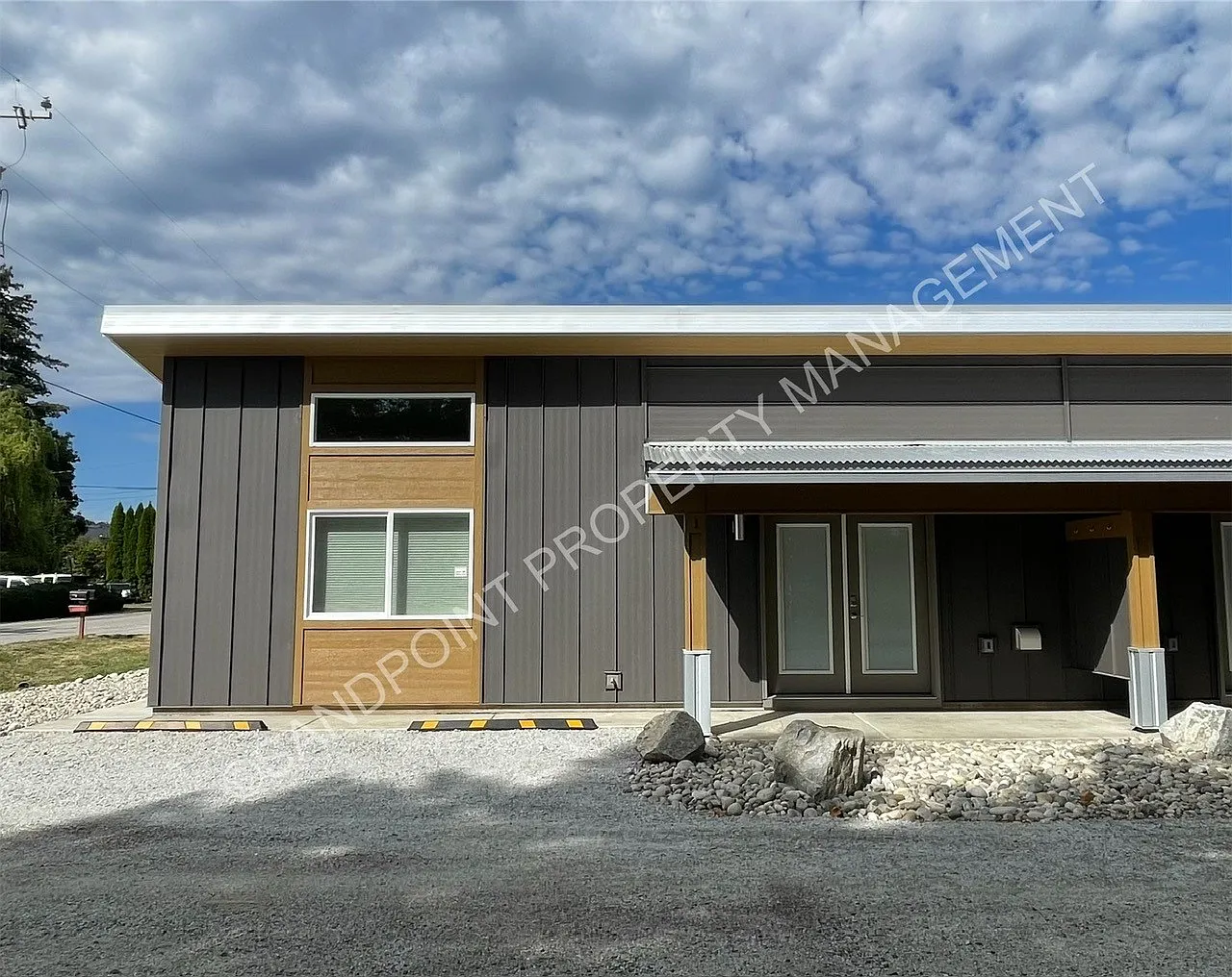 2 bed, 860 sqft, $1,600 — Photo 3
