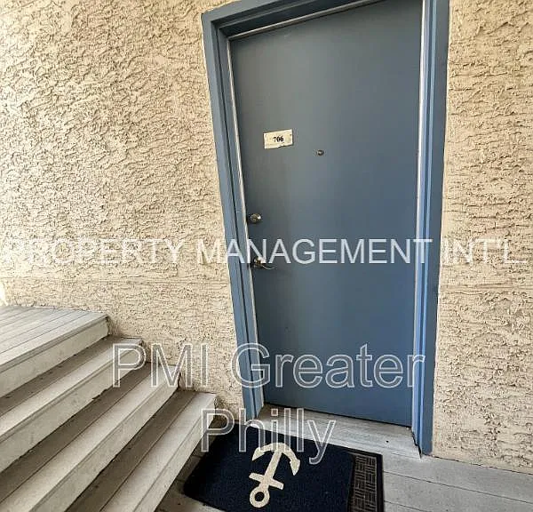 182 Gay St #706 — Photo 1