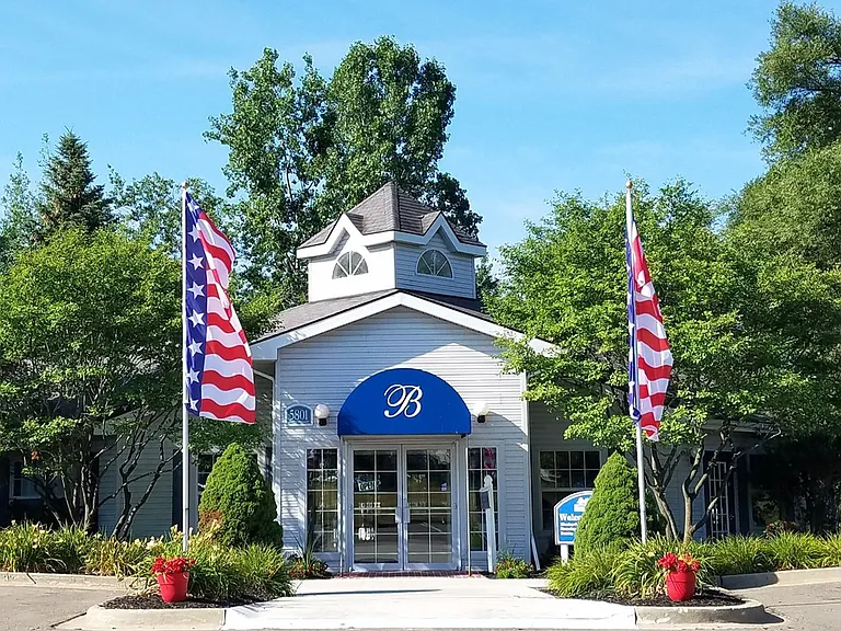 Bridgewater Park of Clarkston — Photo 17