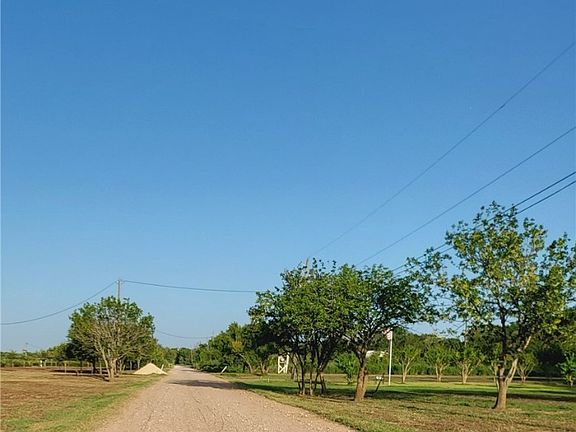 5th image of 1438 Guadalupe River Dr