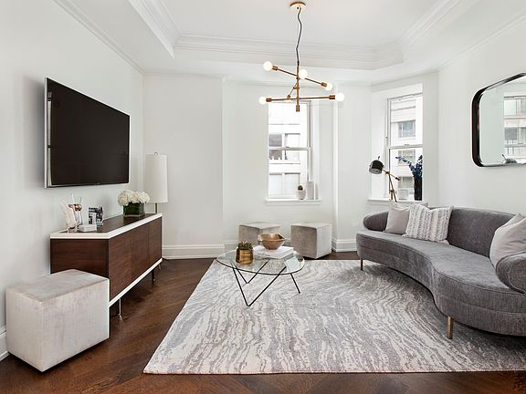 2nd image of 344 W 72nd St APT 1106