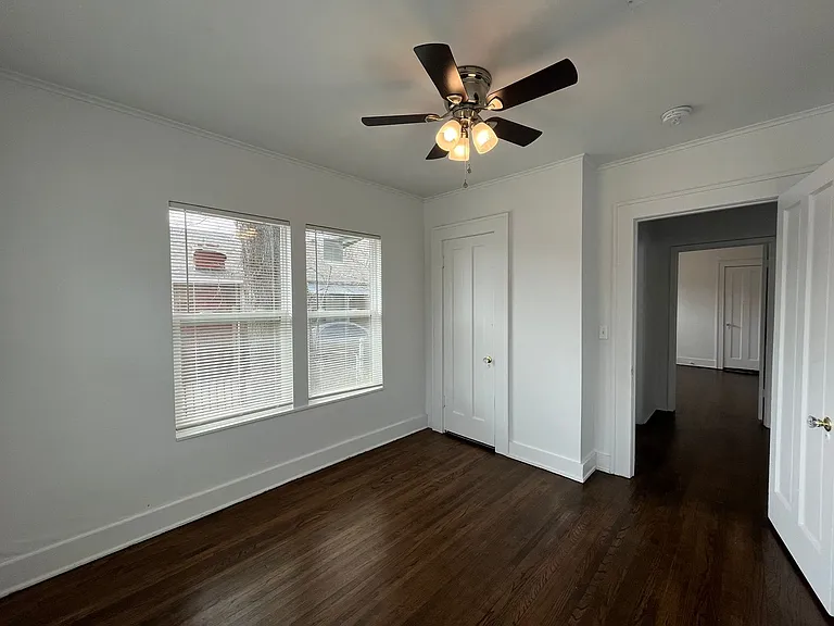 720 N Columbia Ave — Photo 20