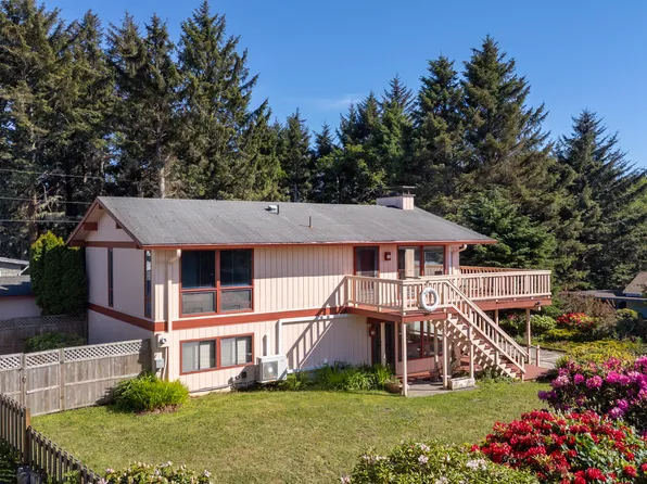 2375 Fleming Ave W, Tillamook, OR 97141