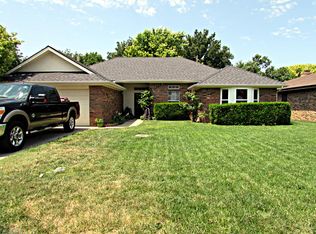129 N El Paso Ave, Dumas, TX 79029