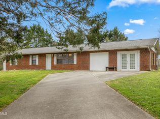 235 River Bottom Dr, Sevierville, TN 37862