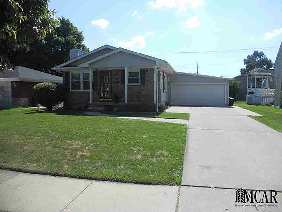 2nd image of 1014 Bentley Dr