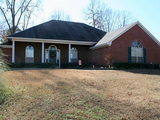 1st image of 908 Eagles Nest Dr