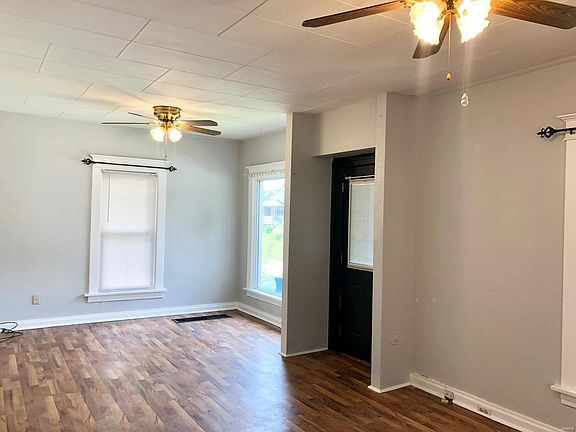 3rd image of 10418 Maddox Pl