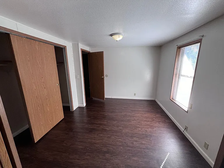 22195 Vallotton Ln — Photo 30