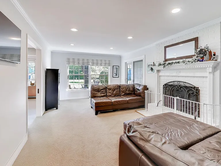 21301 N Woodland Ave — Photo 14