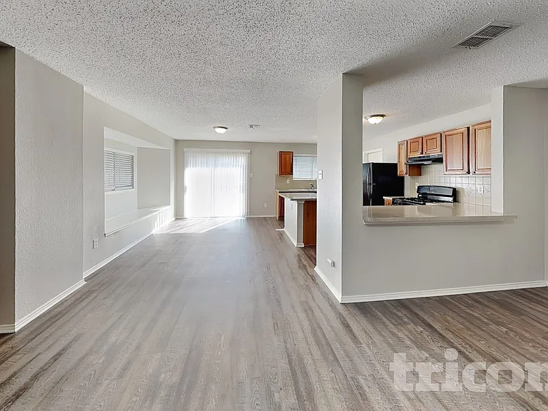 7109 Galveston Dr — Photo 4