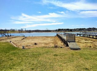 16 Fosters Pt, Beverly, MA 01915