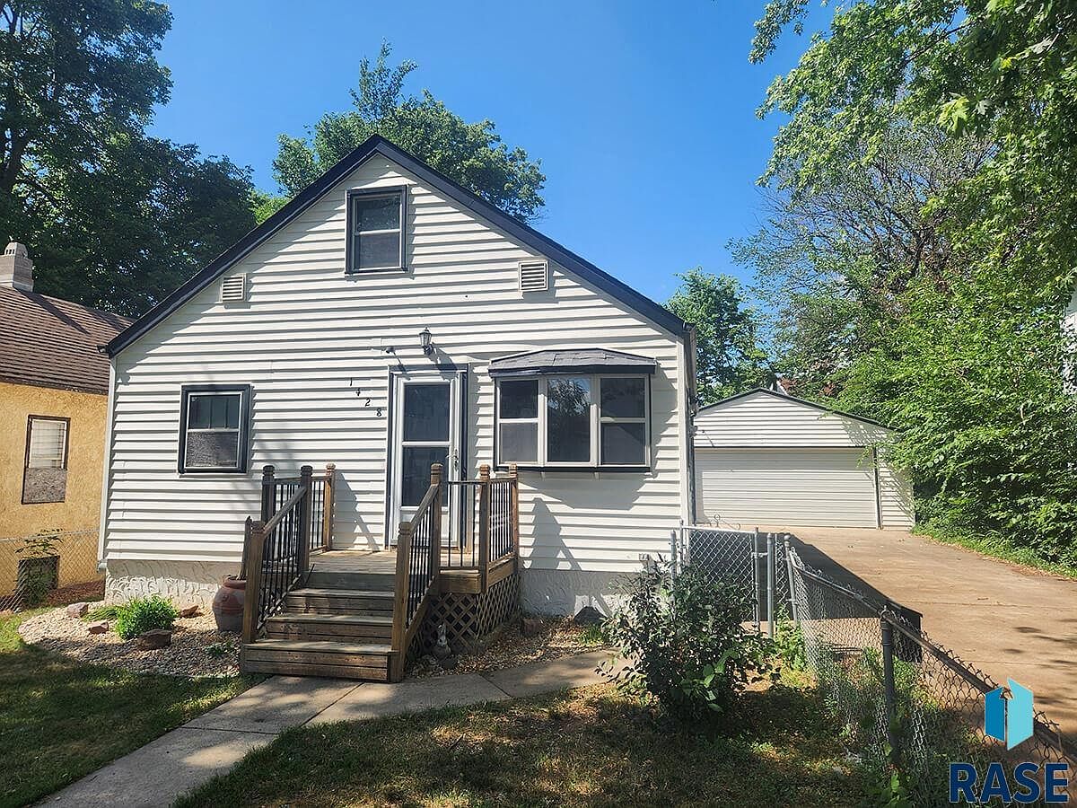 1428 E 5th St, Sioux Falls, SD 57103 MLS 22303959 Zillow
