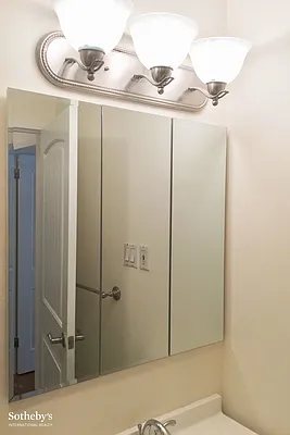 Rented by Sotheby's International Realty | media 32