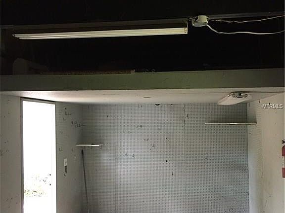 5th image of 955 Greenwood Ave