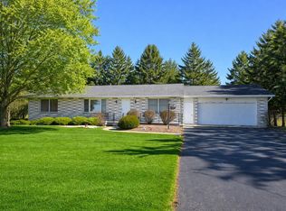 618 N Jones Rd, Essexville, MI 48732