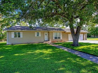 120 W Showalter St, Rose Hill, KS 67133