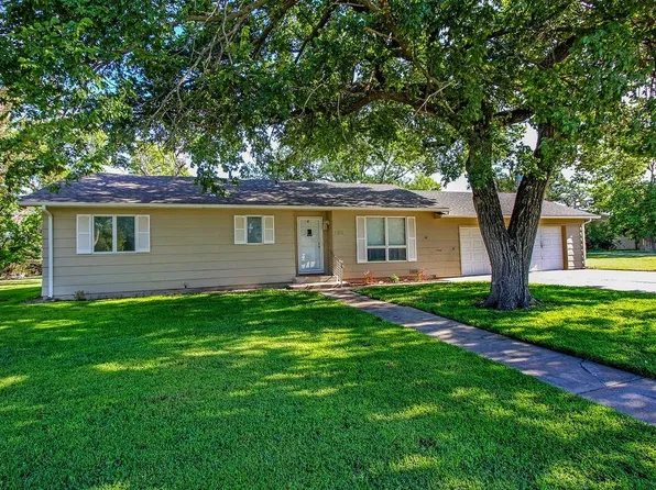 120 W Showalter St, Rose Hill, KS 67133