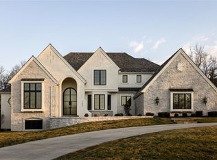 11521 Canterbury Cir, Leawood, KS 66211