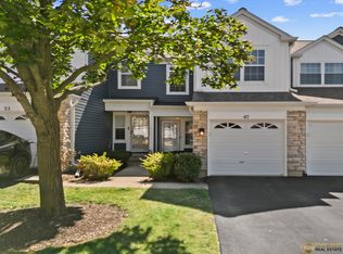 47 Oakton Dr, Lombard, IL 60148